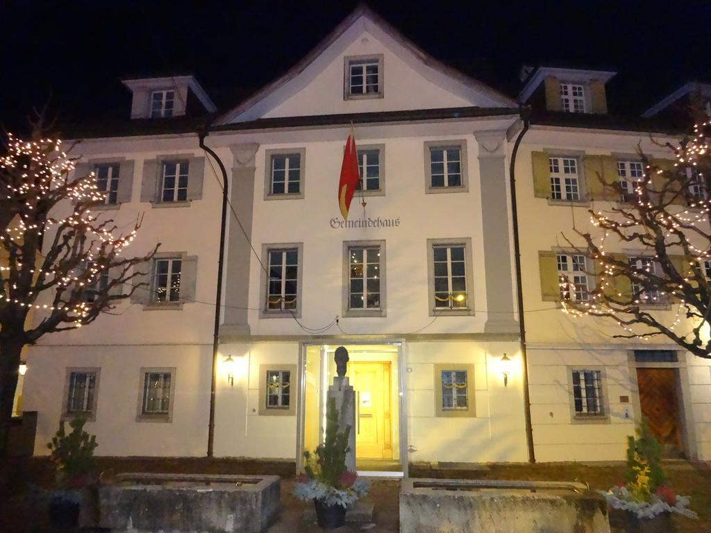 Apartment Bei Linda Beromunster Bagian luar foto