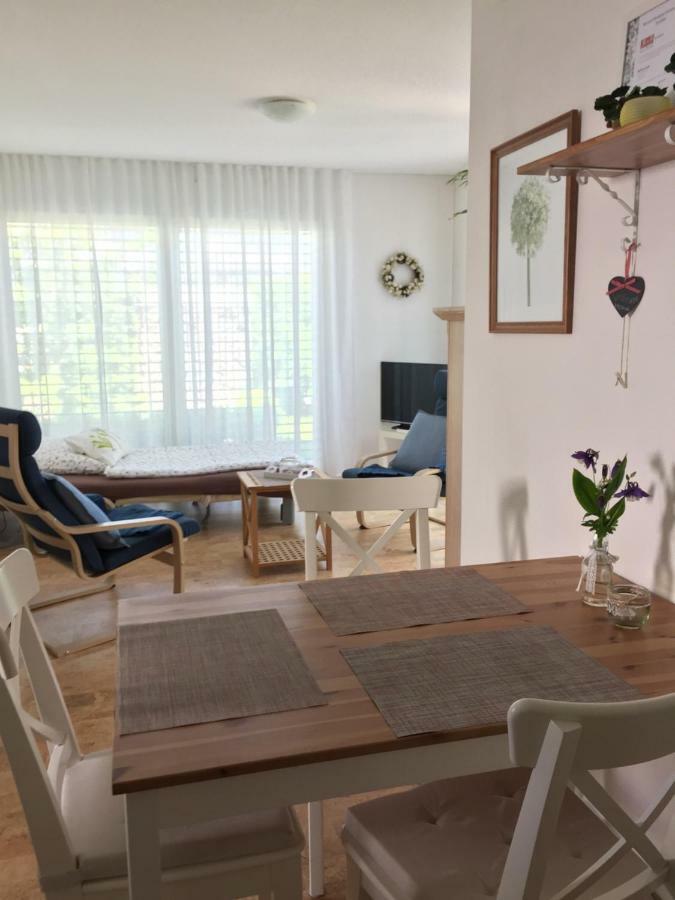 Apartment Bei Linda Beromunster Bagian luar foto